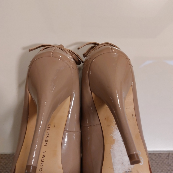 Taupe high gloss heels ✨️ lace up look with bows 🎀 - Picture 4 of 7